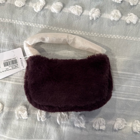 Lululemon City Essentials Bag NWT - Picture 6 of 6